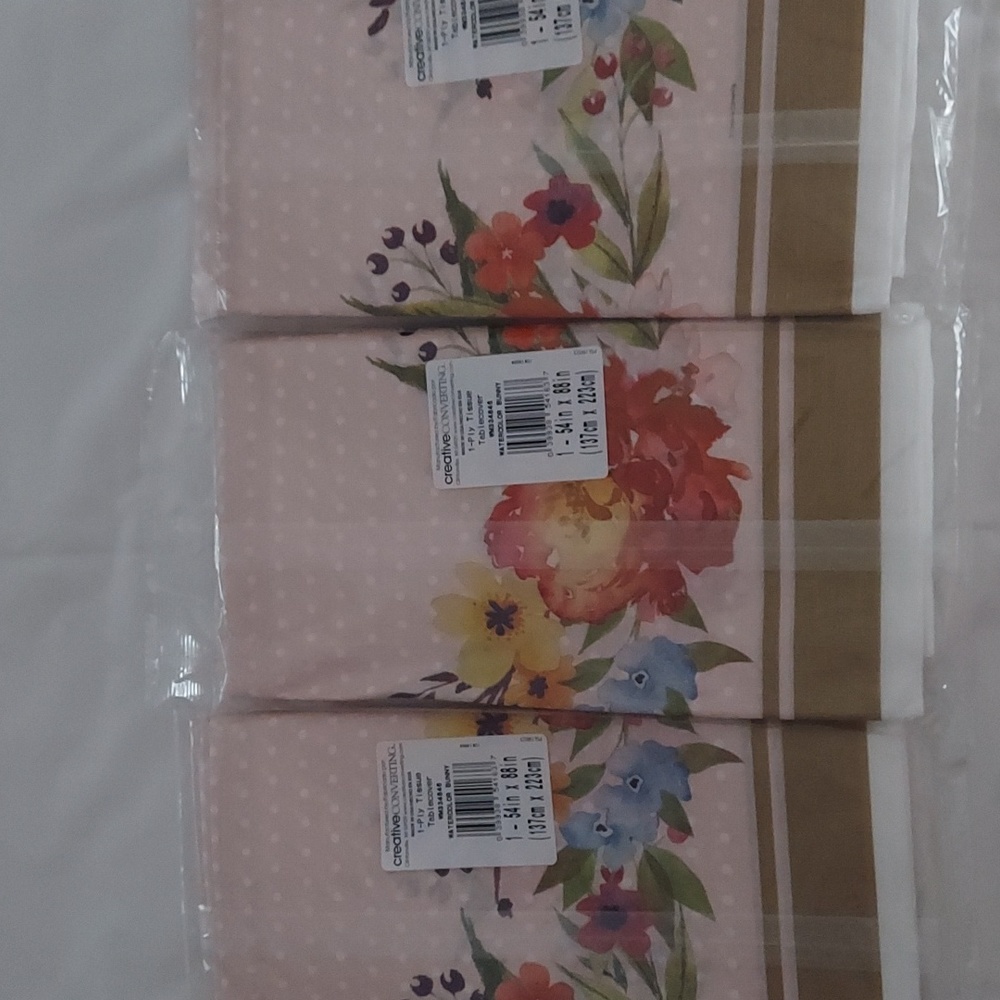 NIP Spring Party Tablecloth Bundle - Picture 3 of 3